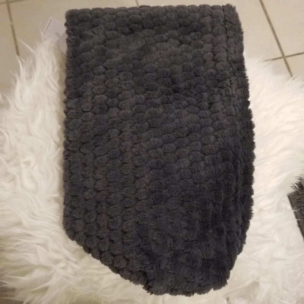 💕LOVE TOKEN💕 Faux Fur Infinity Scarf Neck Warmer